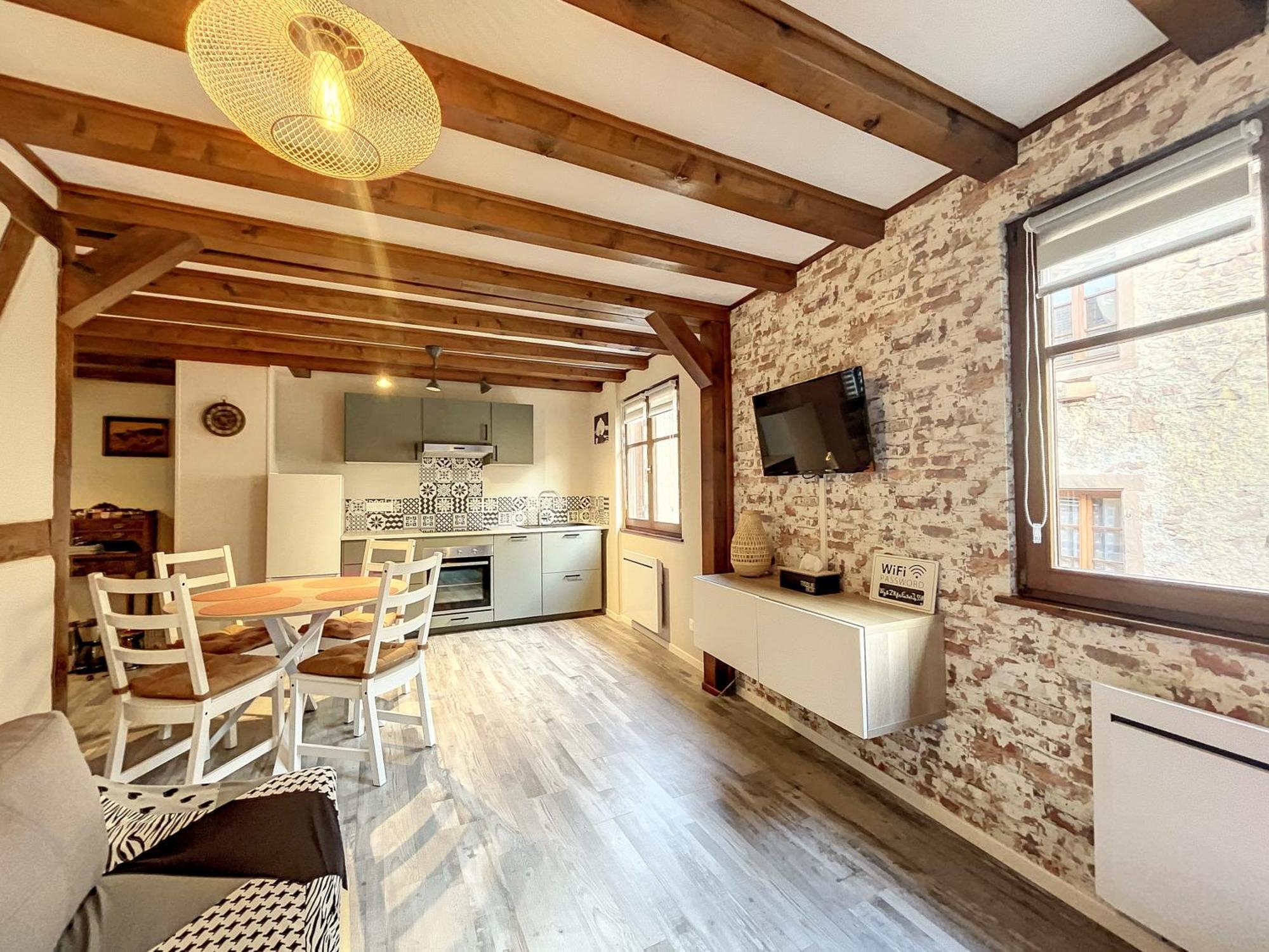 Aux Deux Tours Apartment Riquewihr Bagian luar foto